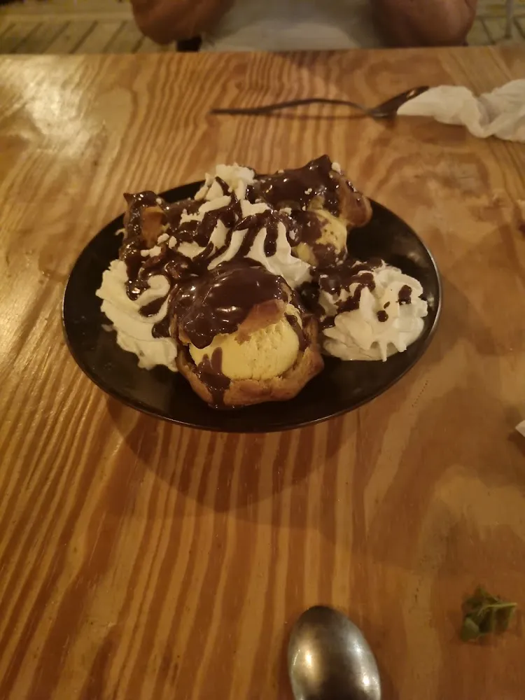 Profiteroles